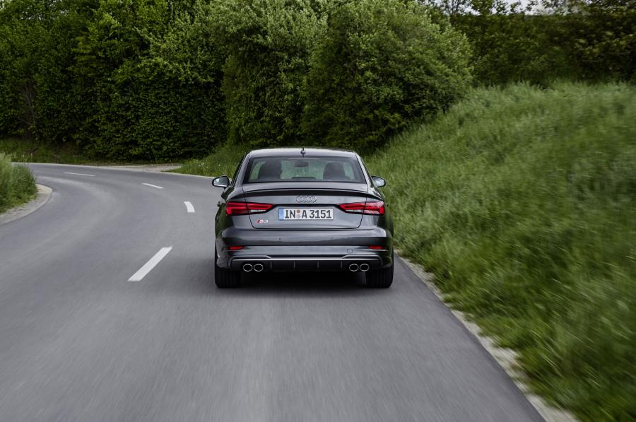  Audi S3 Sedan (8V) 2016 года  (WW) (фото 33 из 36)